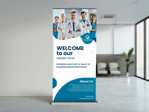 Health clinic welcome banner featuring a team of smiling doctors and text promoting reliable medical care.